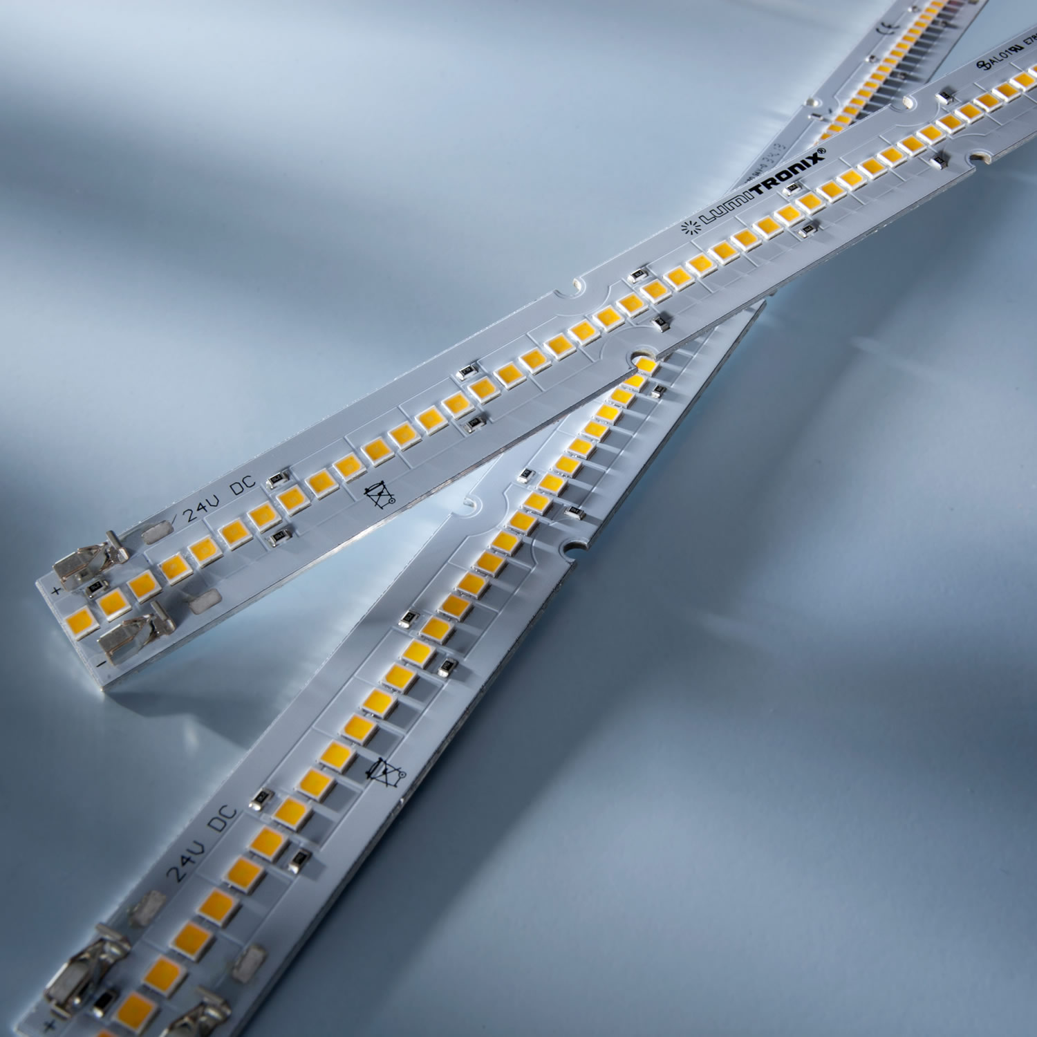 Maxline-70-4080 Nichia LED Strip neutral white 4000K 2180lm 24V 70 LEDs 11.02in/28cm module (2450lm & 18.3W/ft)