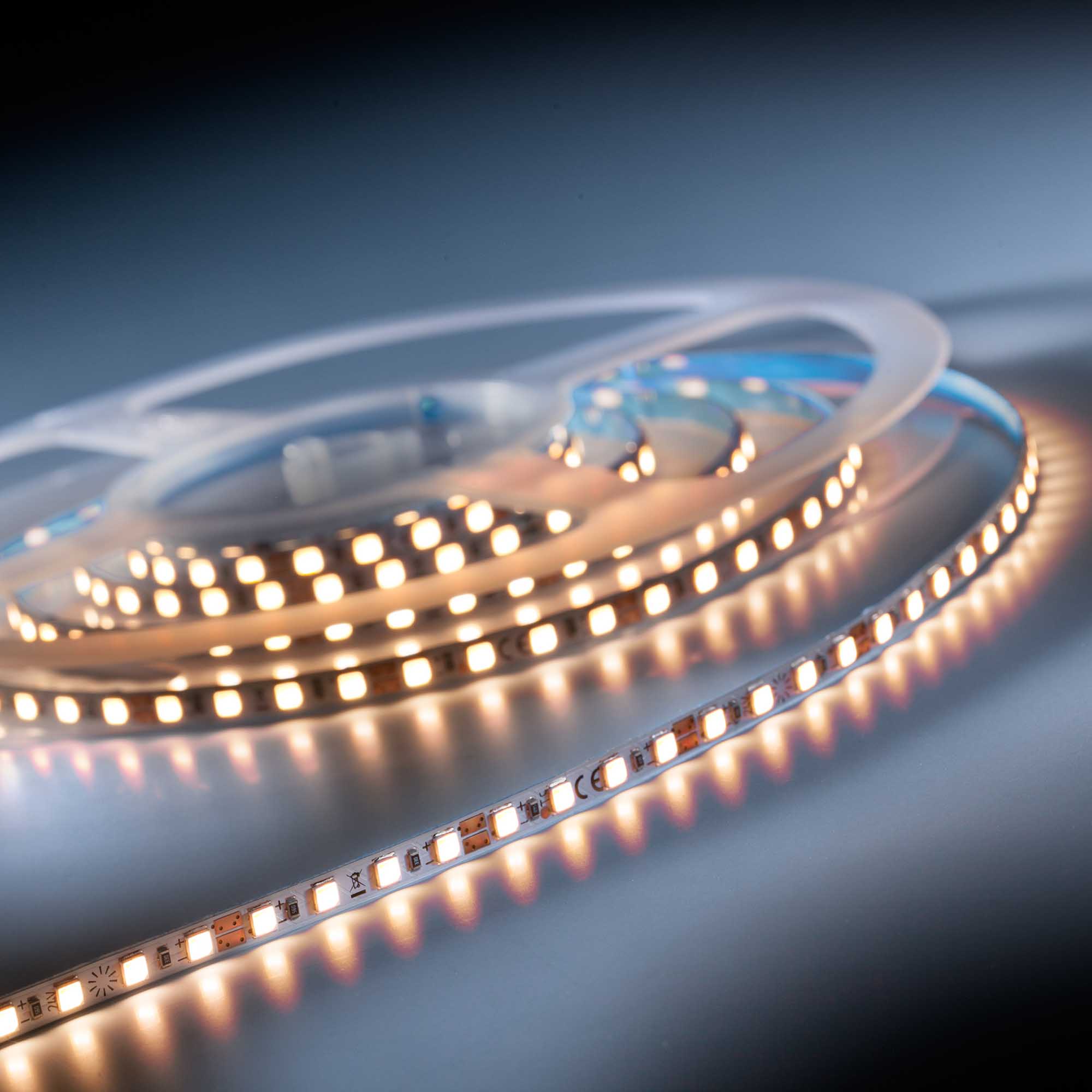 SlimFlex 240 Pro Nichia LED Strip 0.19" wide warm white CRI90 2700K 3900lm 24V 36 LEDs/ft 7ft/2m reel (595lm & 5.5W/ft)