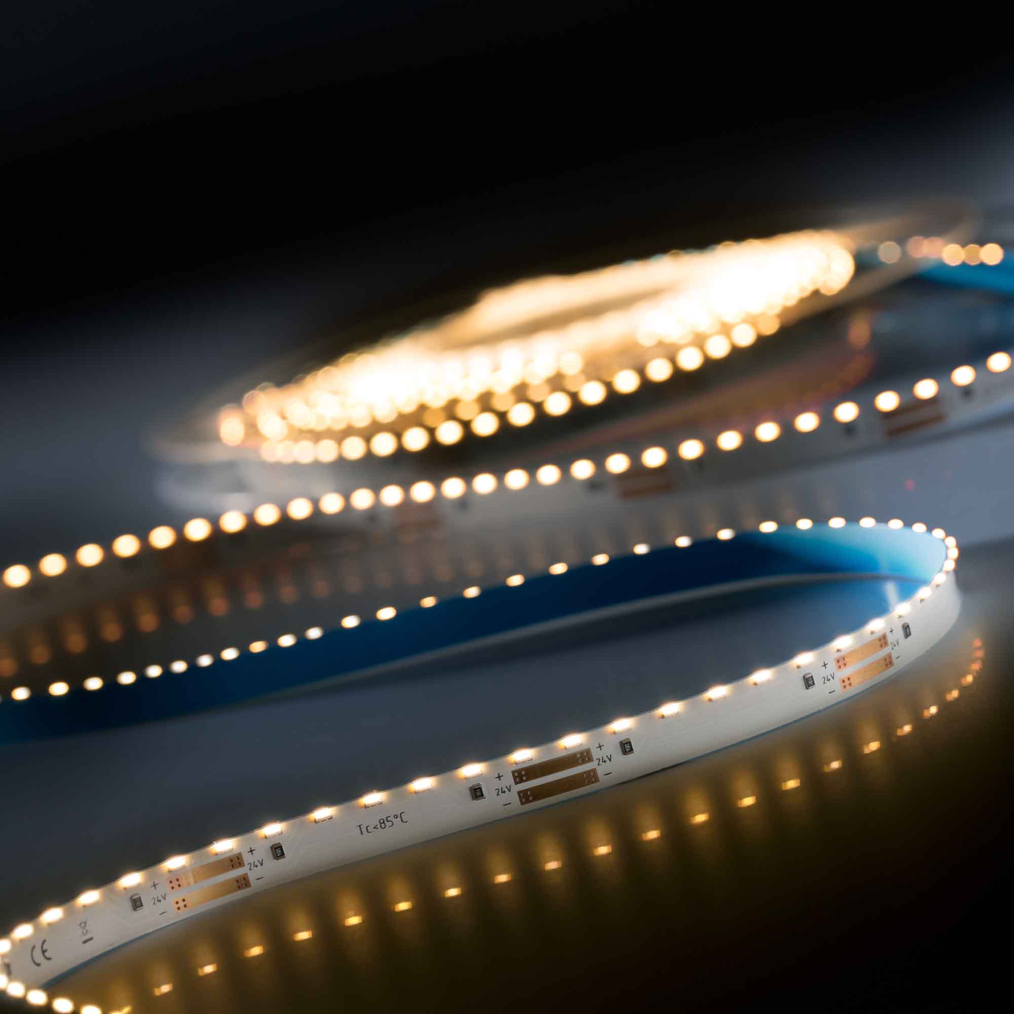 SideFlex1080 Nichia LED Strip warm white 2700K 3400lm 24V 140 LEDs/m 16ft/5m reel (208lm & 3W/ft)