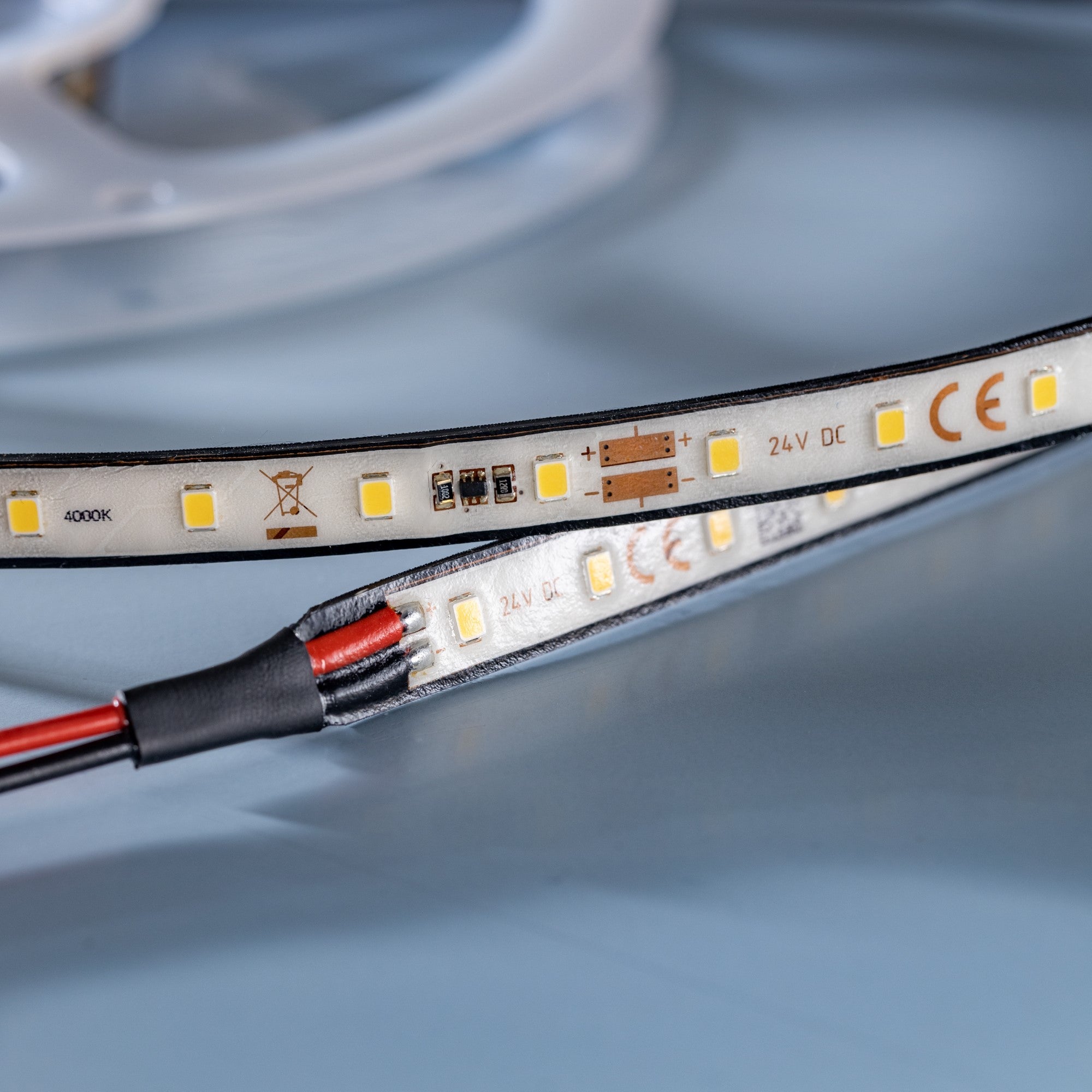 LumiFlex350 Pro LED Strip LumProtect Warm White 2900K CRI90 1710lm 24V 18.7W 70 LEDs/m 1.5m - view 5