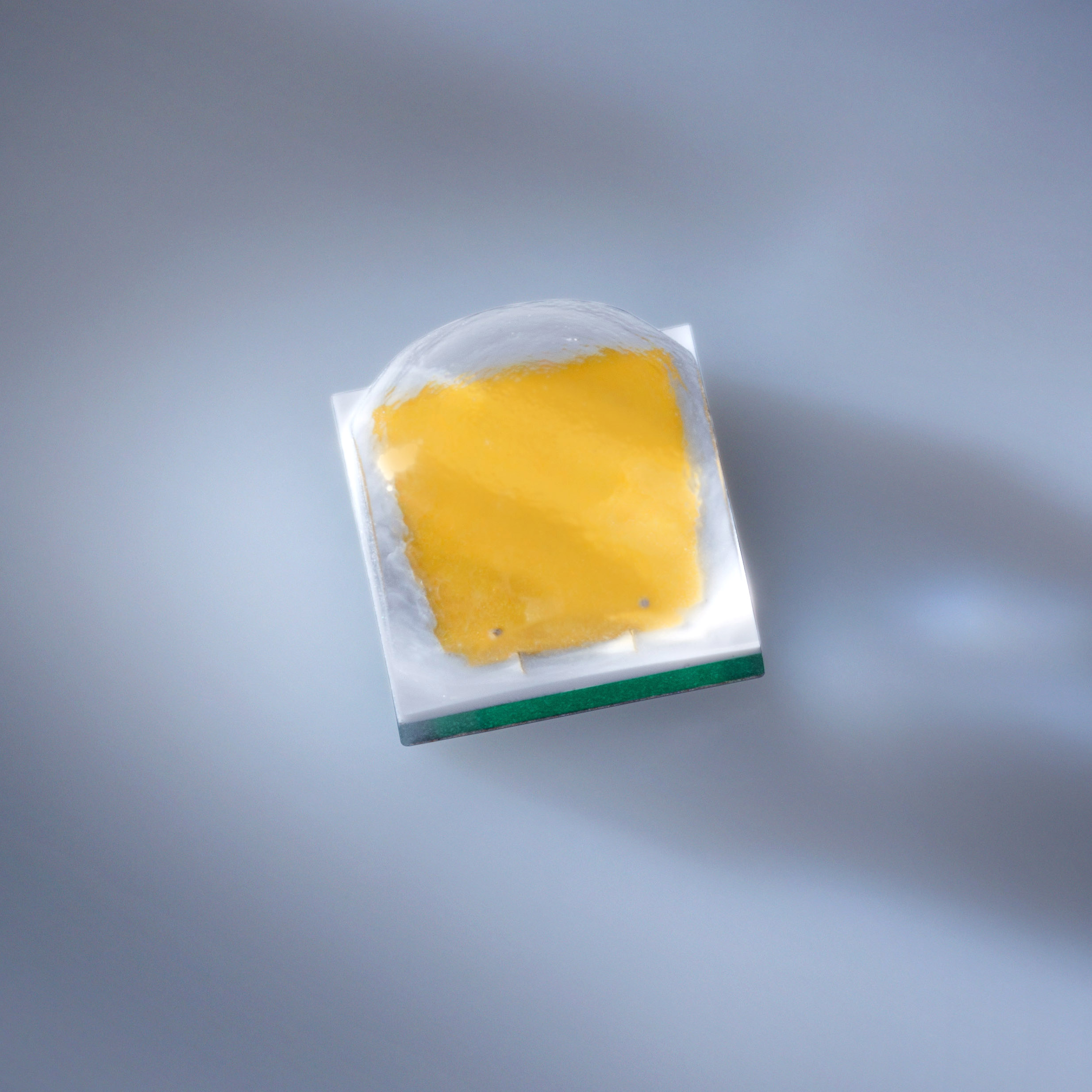 Cree XP-L U6 LED 854lm at 3000mA 3000K Square PCB XPLAWT-00-0000-000HU60E7