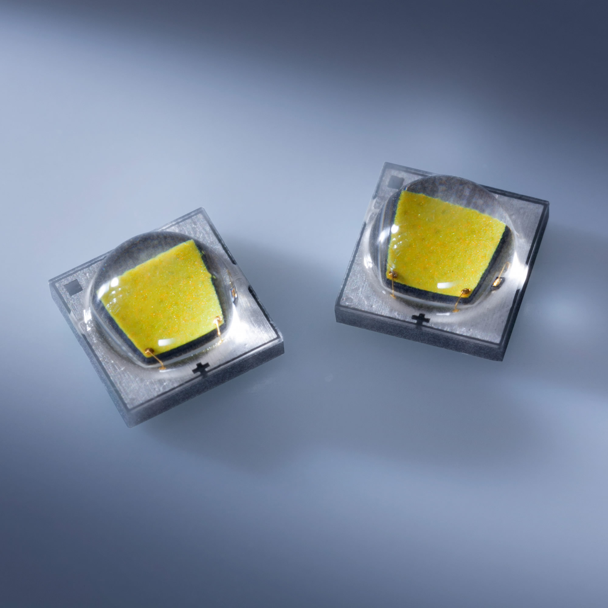 Cree XP-G2 S2 LED 488lm at 1500mA 6200K 10x10 SQUARE PCB XPGBWT-L1-0000-00J51