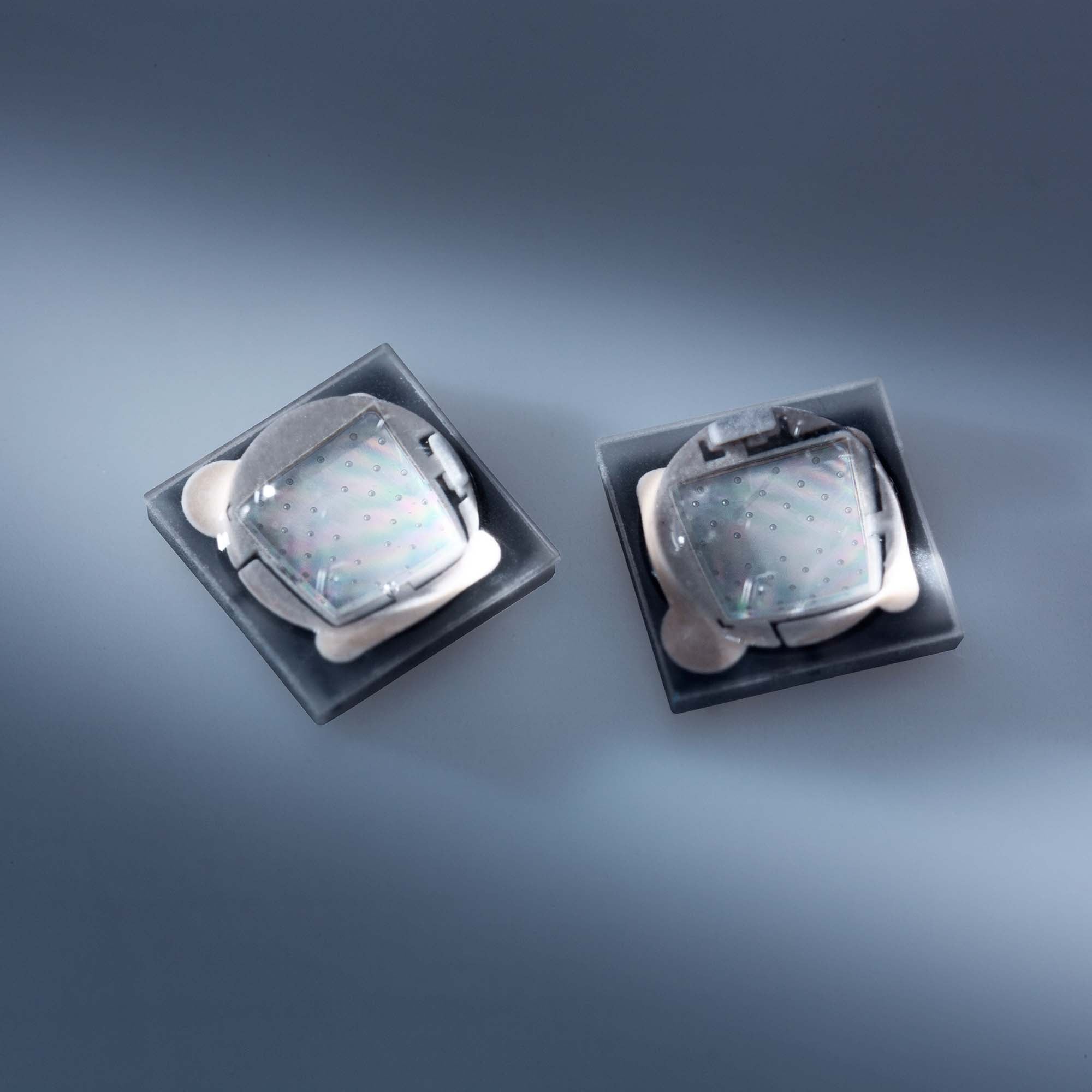 Nichia SMD LED UV NVSU119C 395nm 1340mW at 700mA 2.3W with PCB (10x10mm) - view 2
