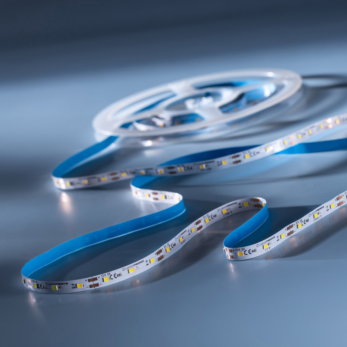 LumiFlex300 Seoul LED Strip white 4000K 1530lm 12V 60 LEDs/m 5m roll (306lm/m and 2.4W/m)