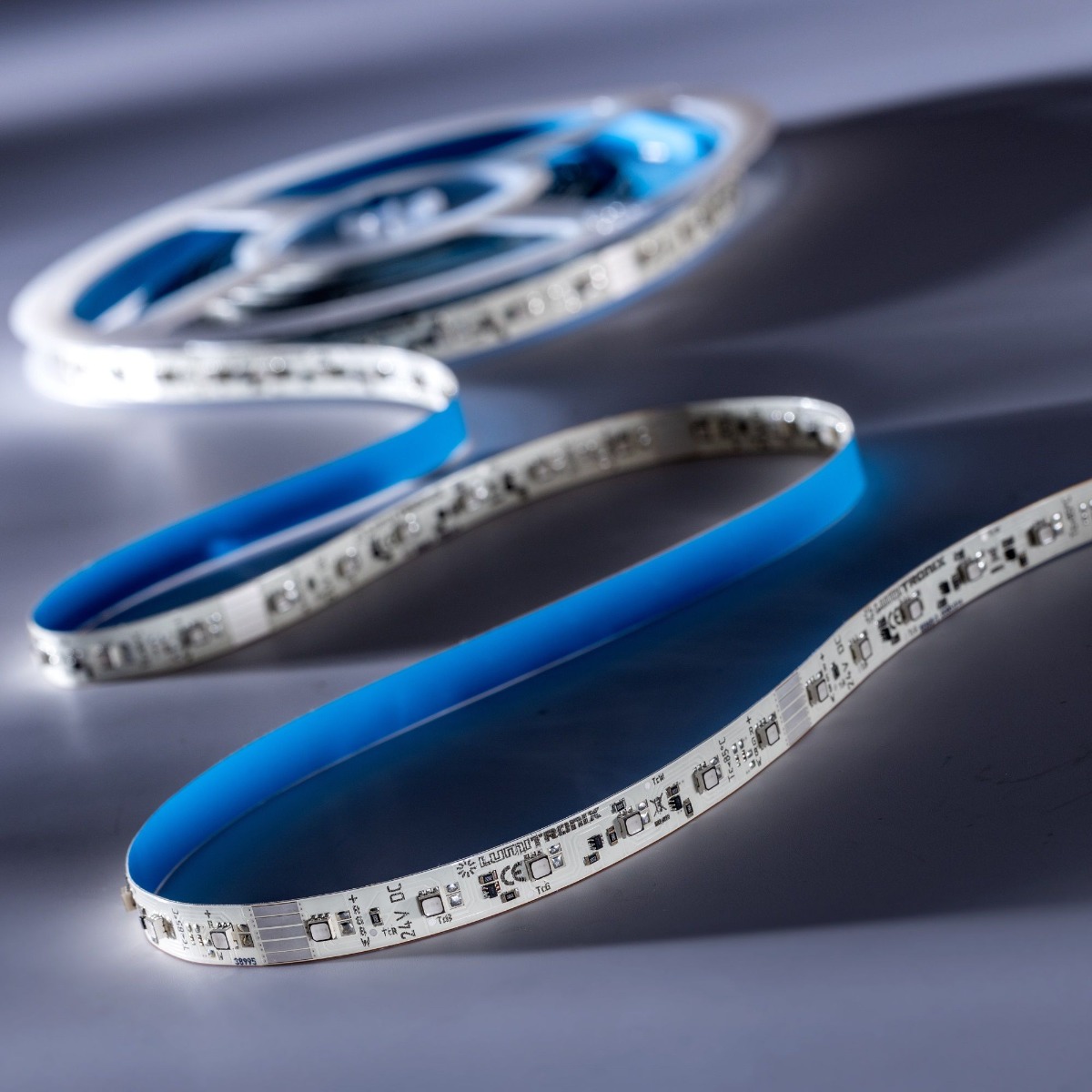 LumiFlex-RGB-2080 Osram LED Strip RGB 2900lm 24V 60 LEDs/m 16ft/5m reel (176lm & 3.41W/ft)