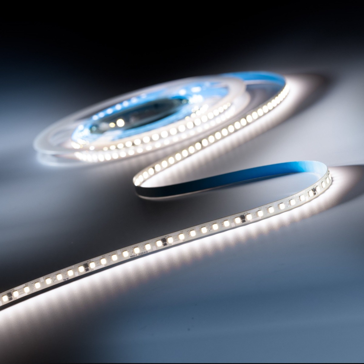 LumiFlex3080 Seoul LED Strip pure white CRI80 4000K 14800lm 24V 140 LEDs/m 16ft/5m reel (902lm & 5.9W/ft)