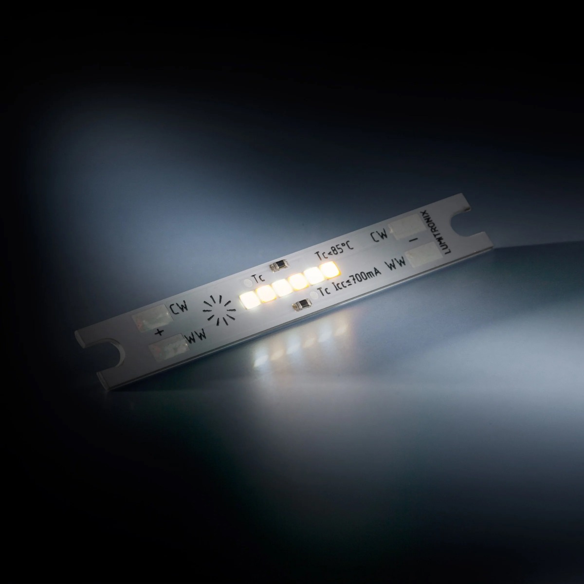 SmartArray-L6-TW Configurable  Nichia CSP LED Module 2 channel, TW, Dynasolis, Two Color, 6 LEDs, 1.97x0.28", Made in Germany (up to 675lm)